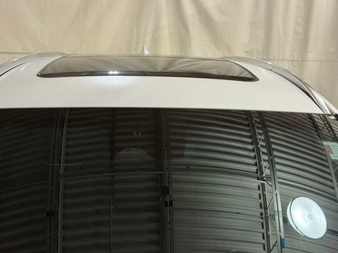 Used 2023 Genesis GV70 2.5T w/ Advanced Package image 15