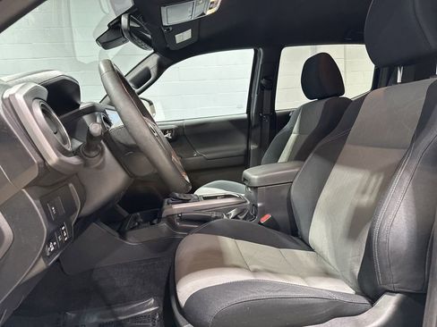 Certified 2023 Toyota Tacoma TRD Sport image 15