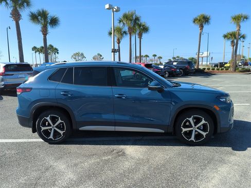 New 2026 Volkswagen Tiguan SE image 3