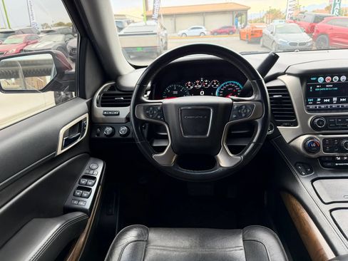 Used 2019 GMC Yukon XL Denali w/ Open Road Package AWD/4WD image 23