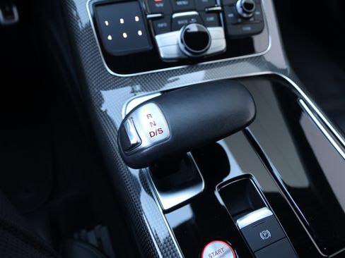 Used 2016 Audi S8 image 29