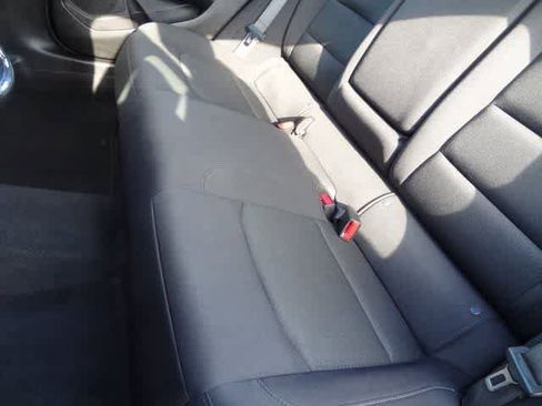 Used 2024 Chevrolet Malibu LT image 9