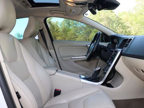 Used 2013 Volvo S60 T5 FWD image 26