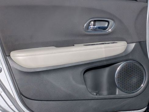 Used 2019 Honda HR-V EX image 14