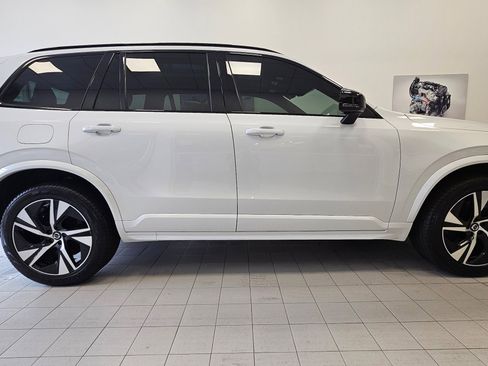 Certified 2022 Volvo XC90 T8 R-Design w/ Advanced Package image 3