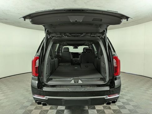 New 2026 GMC Yukon XL Denali w/ Sun & Power Step Package image 9