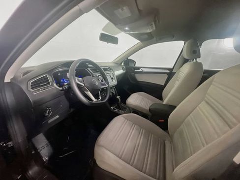 Used 2022 Volkswagen Tiguan S FWD image 15