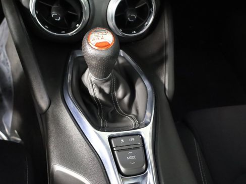 Used 2021 Chevrolet Camaro LT image 38