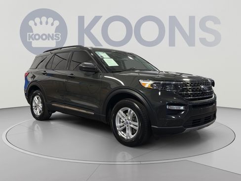 Used 2024 Ford Explorer XLT w/ Equipment Group 202A AWD/4WD image 10