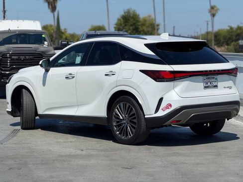 Used 2024 Lexus RX 450h AWD w/ Convenience Package image 3