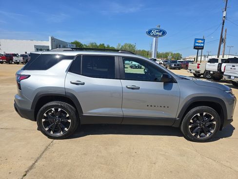 New 2026 Chevrolet Equinox RS image 4