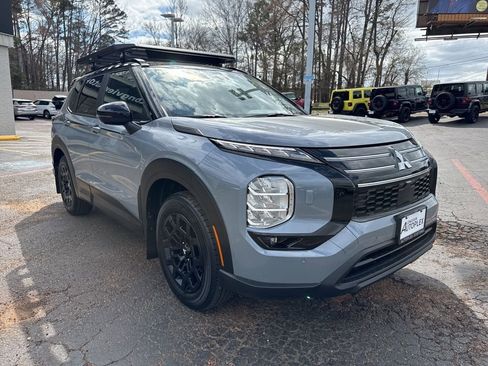 New 2026 Mitsubishi Outlander Trail Edition image 4