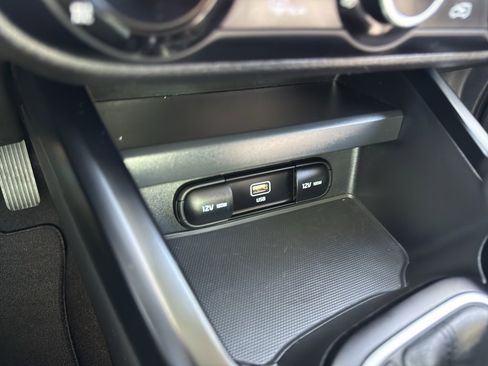 Used 2024 Kia Soul LX w/ LX Technology Package image 19