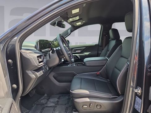 Used 2026 Chevrolet Silverado EV LT AWD/4WD image 10