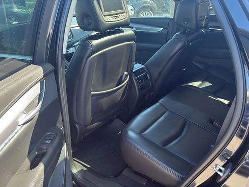 Used 2017 Cadillac XT5 Luxury w/ Driver Awareness Package AWD/4WD image 14