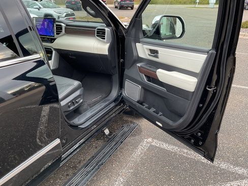 Used 2024 Toyota Sequoia Capstone image 25