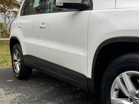 Used 2012 Volkswagen Tiguan S image 18