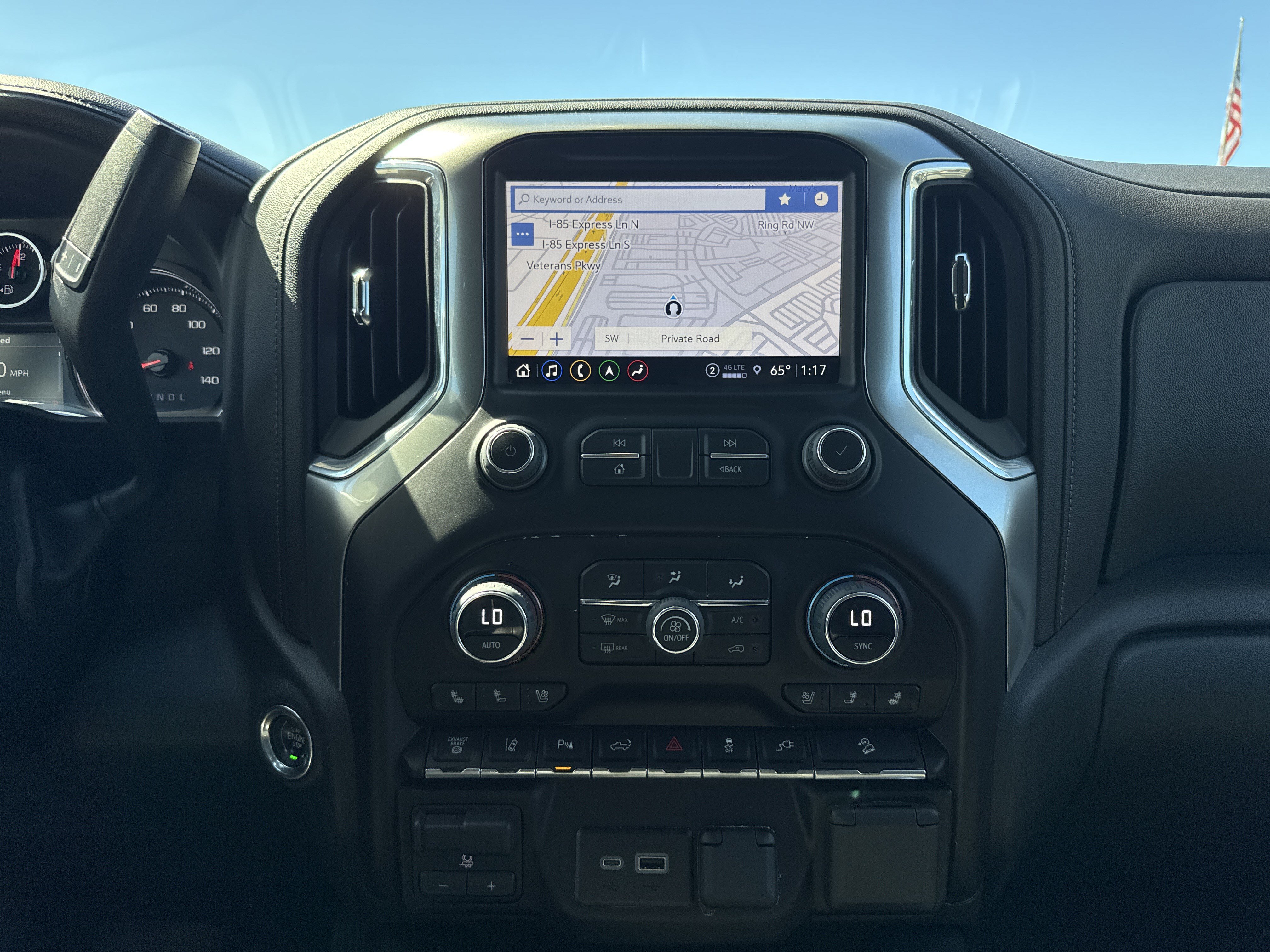 Used 2023 Chevrolet Silverado 2500 LTZ AWD/4WD image 30
