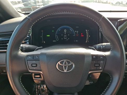 Certified 2025 Toyota Camry SE FWD image 18