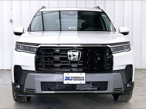 New 2026 Honda Pilot Elite image 3