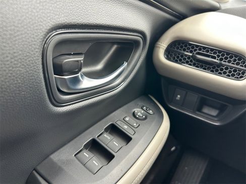 New 2026 Honda HR-V LX image 24