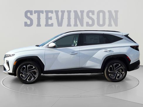 New 2026 Hyundai Tucson Limited AWD/4WD image 2