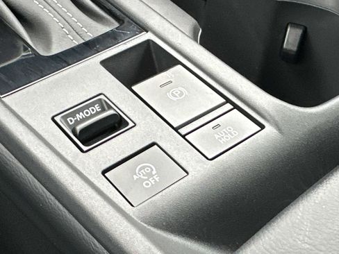 New 2026 Nissan Sentra SV w/ SV Convenience Package FWD image 33