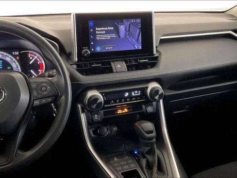 Used 2025 Toyota RAV4 LE image 5
