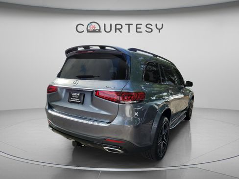Used 2023 Mercedes-Benz GLS 450 4MATIC image 3
