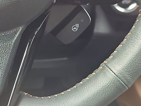 Used 2025 Subaru Forester Touring w/ Popular Package - Touring image 24