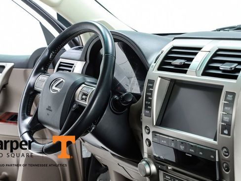 Used 2011 Lexus GX 460 image 74