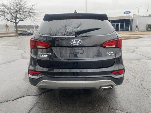 Used 2017 Hyundai Santa Fe Sport image 6