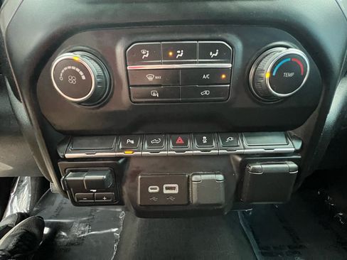 Used 2021 Chevrolet Silverado 2500 W/T w/ WT Fleet Convenience Package AWD/4WD image 21