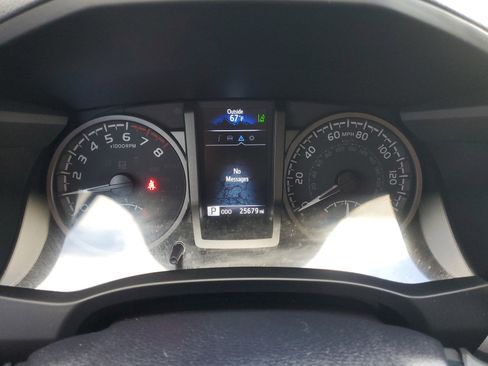 Used 2021 Toyota Tacoma TRD Off-Road image 22