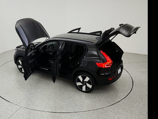 Certified 2023 Volvo XC40 Recharge Ultimate w/ Protection Package Premier AWD/4WD image 27
