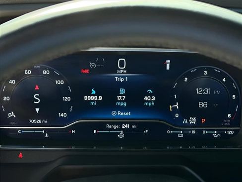 Certified 2024 Chevrolet Suburban Premier image 30