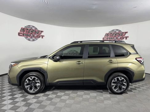 Used 2026 Subaru Forester Premium AWD/4WD image 4