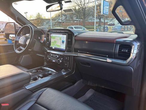 Used 2022 Ford F150 Lariat w/ Max Trailer Tow Package image 40