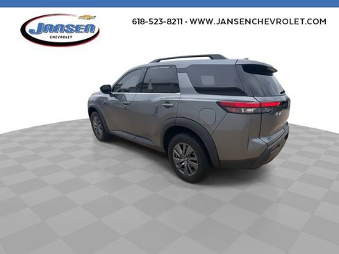 Used 2024 Nissan Pathfinder SV FWD image 6