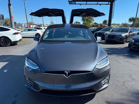 Used 2019 Tesla Model X Long Range image 2