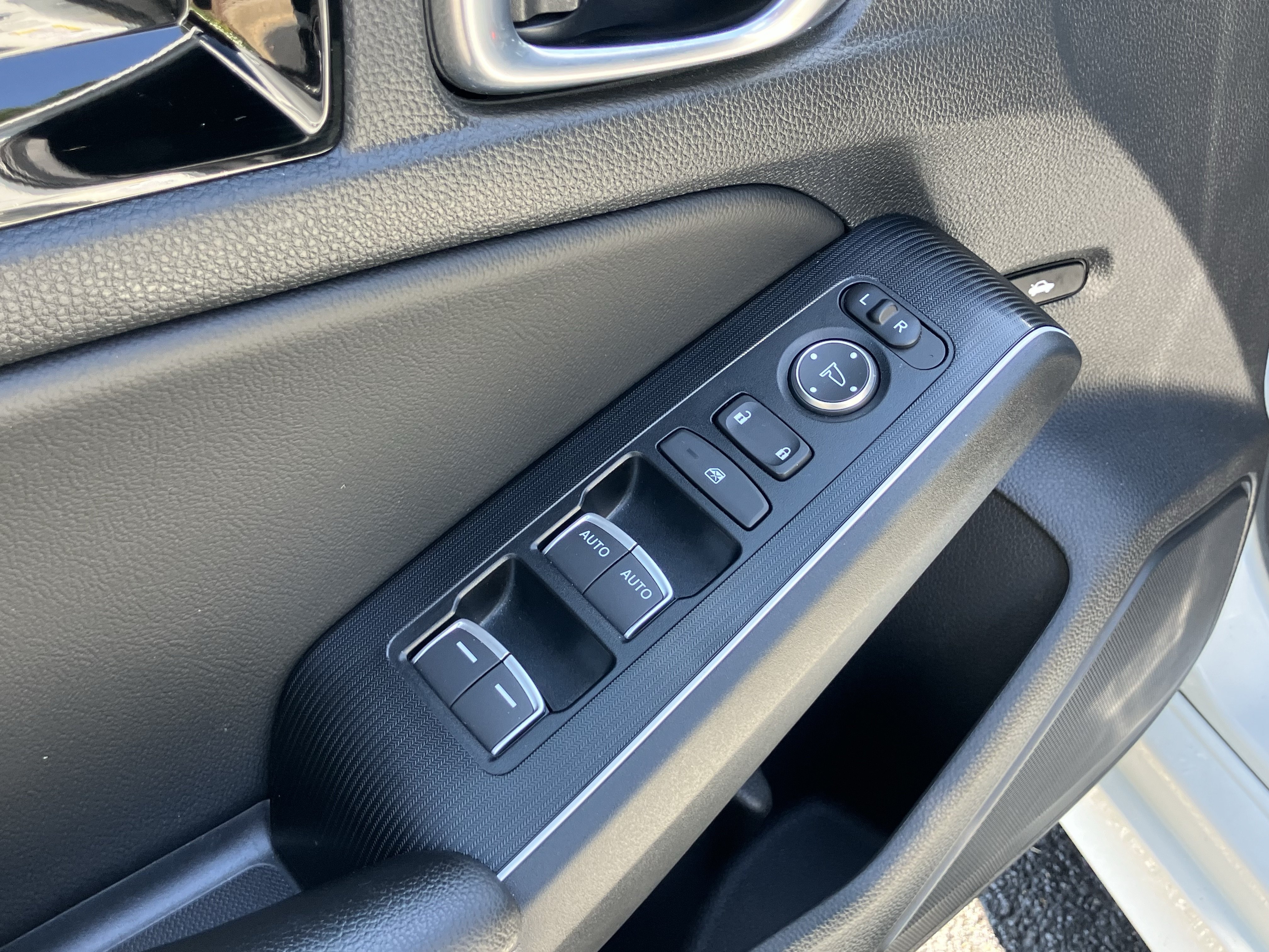 Certified 2025 Honda Civic Sport Touring image 15