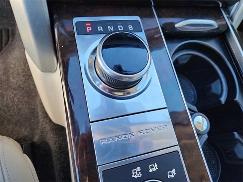 Used 2017 Land Rover Range Rover Supercharged image 21