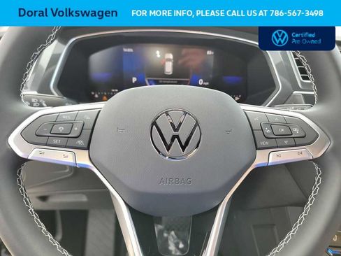Used 2023 Volkswagen Tiguan SE image 20
