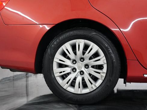 Used 2012 Toyota Camry LE w/ Preferred Accessory Pkg FWD image 6