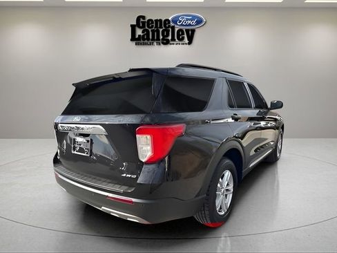 Used 2023 Ford Explorer XLT w/ Equipment Group 202A AWD/4WD image 7