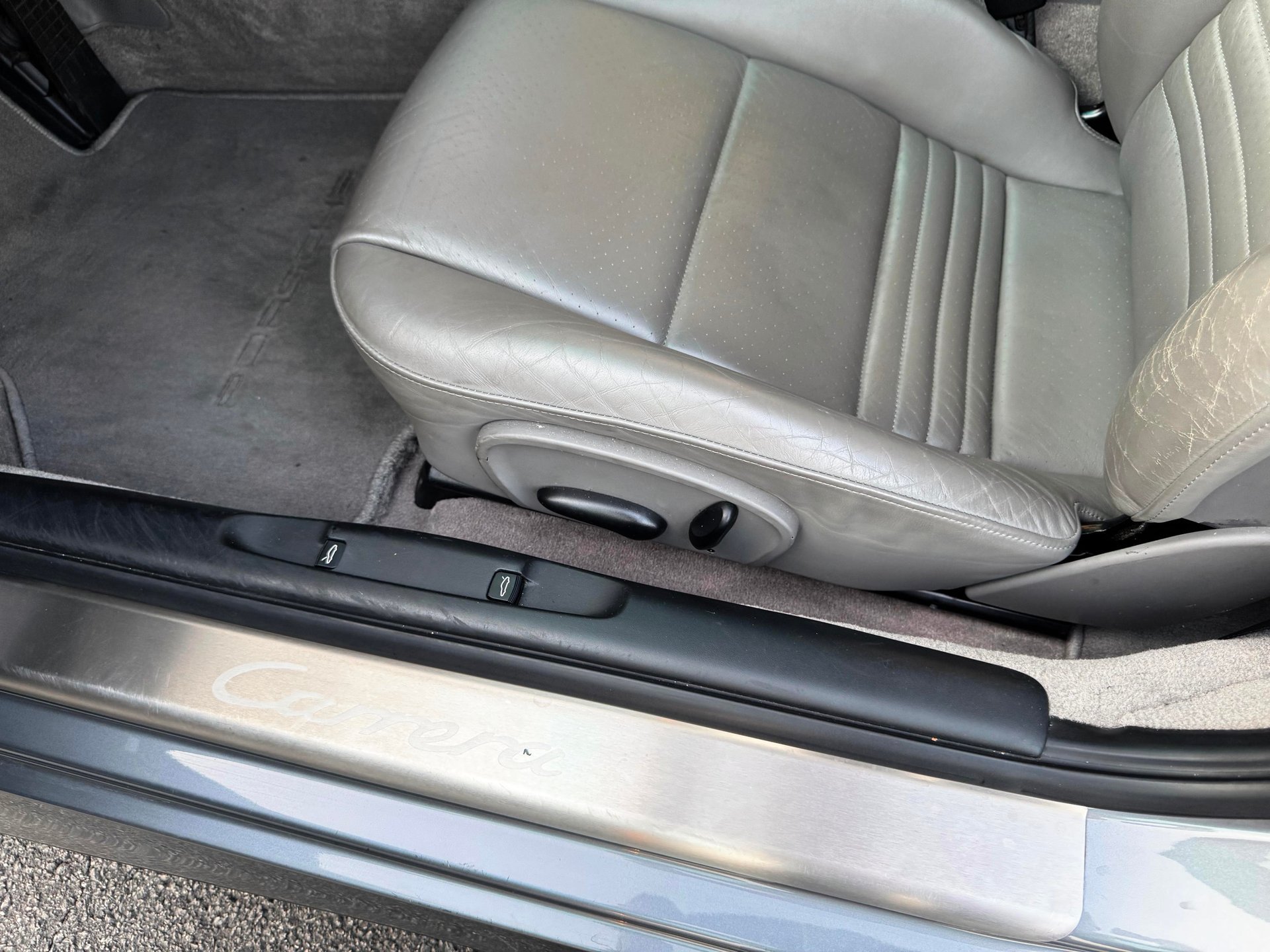 Used 2002 Porsche 911 GT3 RS image 28