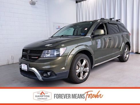 Used 2016 Dodge Journey Crossroad FWD image 1
