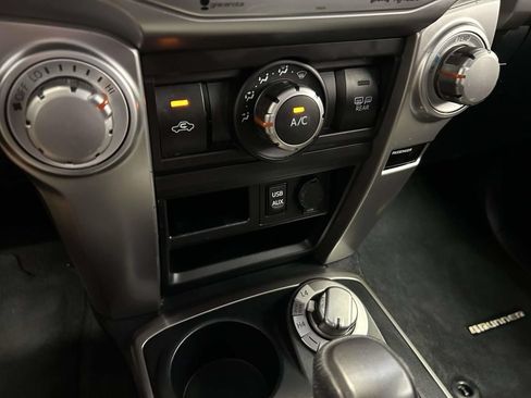 Used 2019 Toyota 4Runner SR5 AWD/4WD image 24