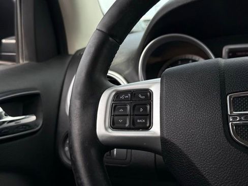 Used 2013 Dodge Journey Crew w/ Driver Convenience Group FWD image 8