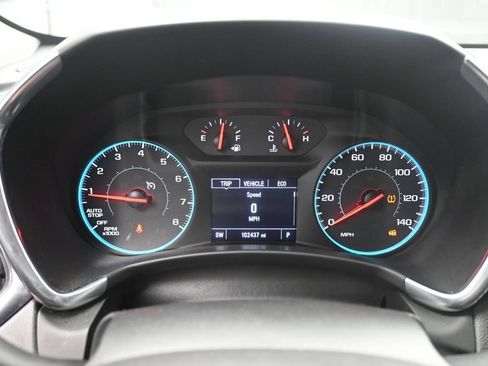 Used 2018 Chevrolet Equinox LT AWD/4WD image 10
